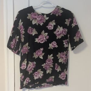 Jones New York Black and Purple Floral Blouse. Wom. Size 8, (Fits Like A Small)